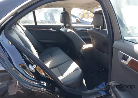 2013 Mercedes-Benz C 300 Luxury 4Matic из США, поврежденный, VIN WDDGF8AB0DR252902